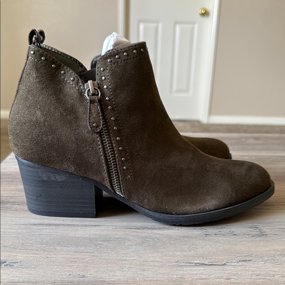 Suede Ankle Boots - Olive